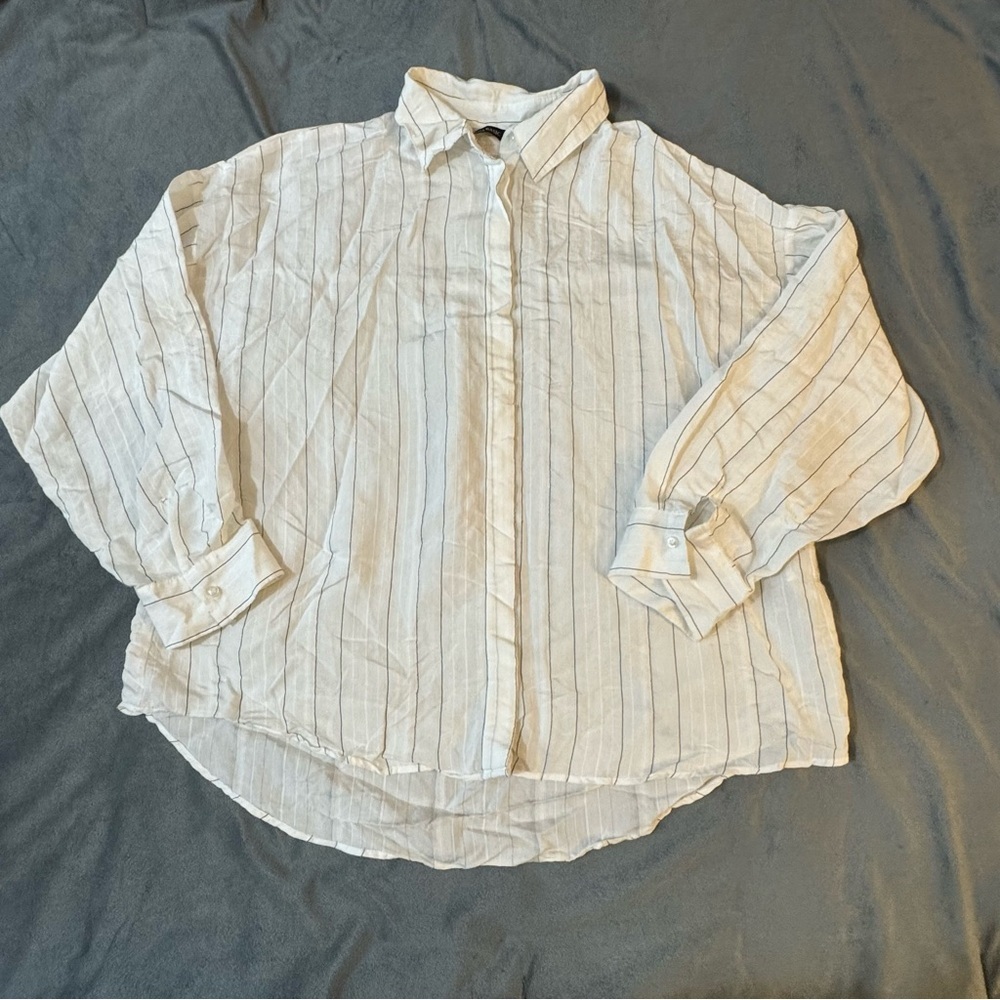 Zara Basic Striped Button Down Shirt

#1163
